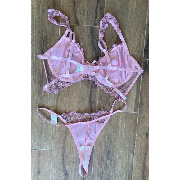 Beautiful Pink Bra and Panty Set Size Large Lace - Picture 3 of 6